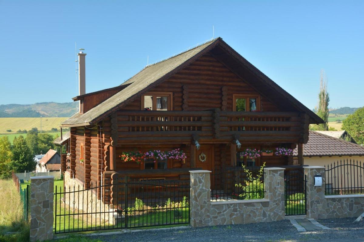 Trinity Log Cabin Wellness Resort Strba Exterior photo