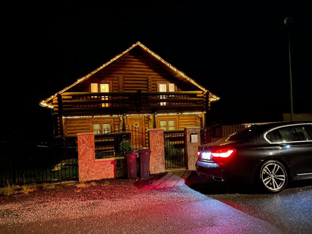 Trinity Log Cabin Wellness Resort Strba Exterior photo