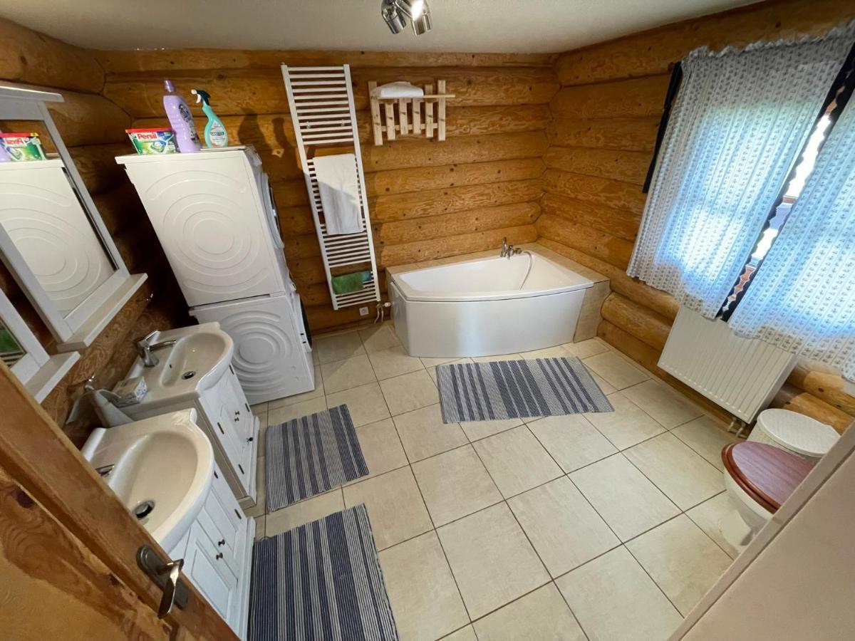 Trinity Log Cabin Wellness Resort Strba Exterior photo